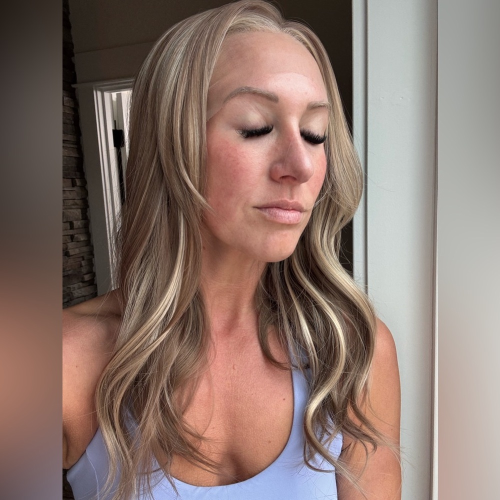 Kinsley (Honey) Chelsey Smith Crowns free part wig